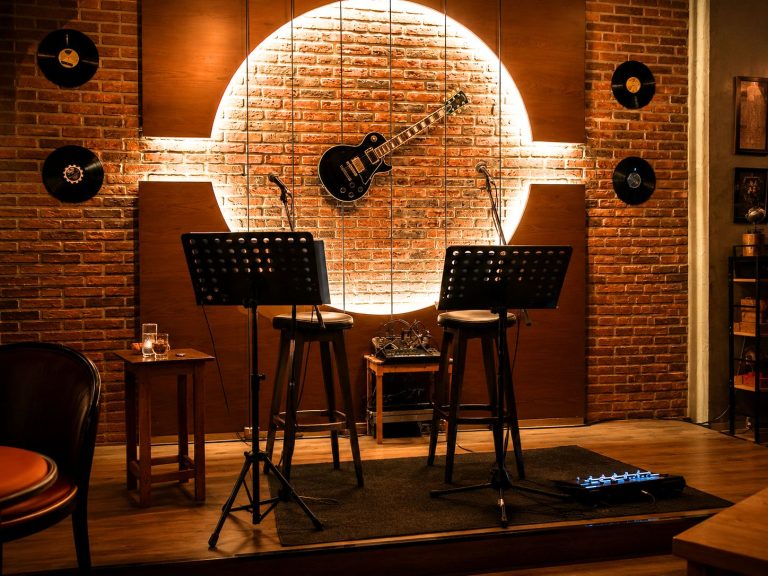 Stones Cafe-Bar