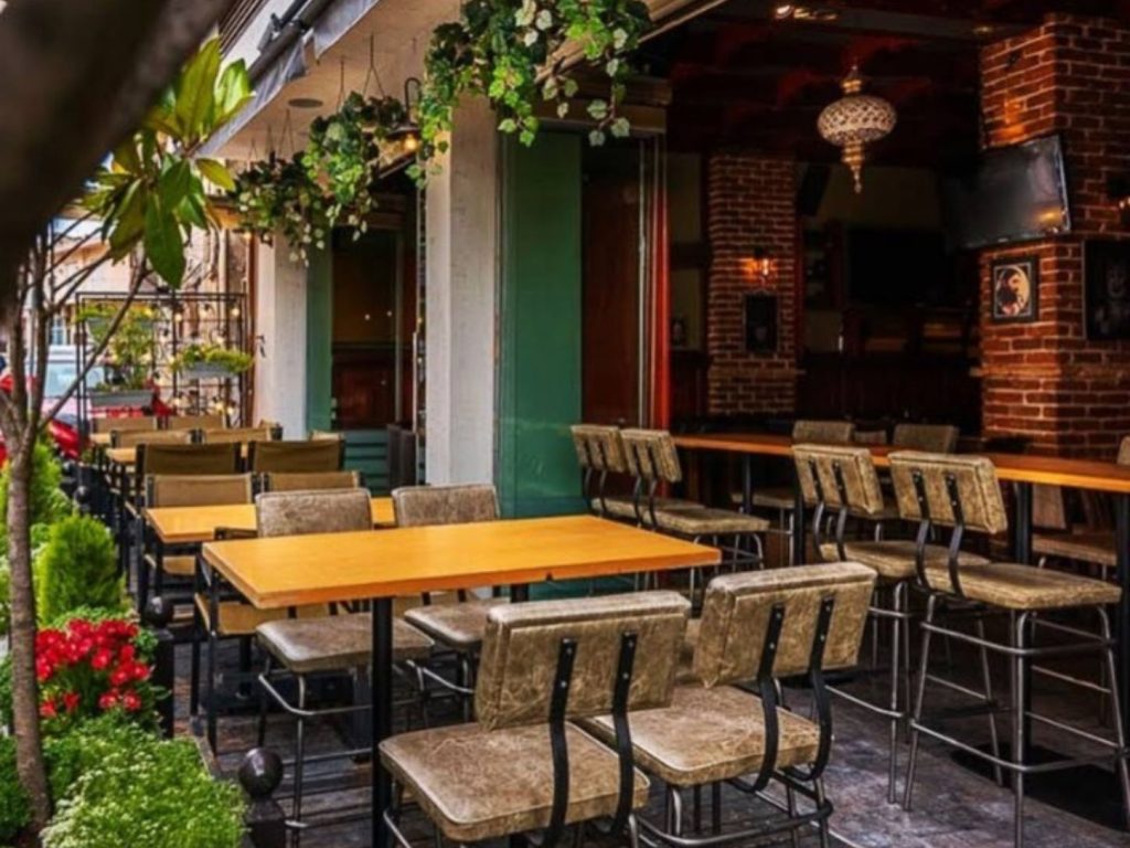 Courtyard – Nostos Music Cafe